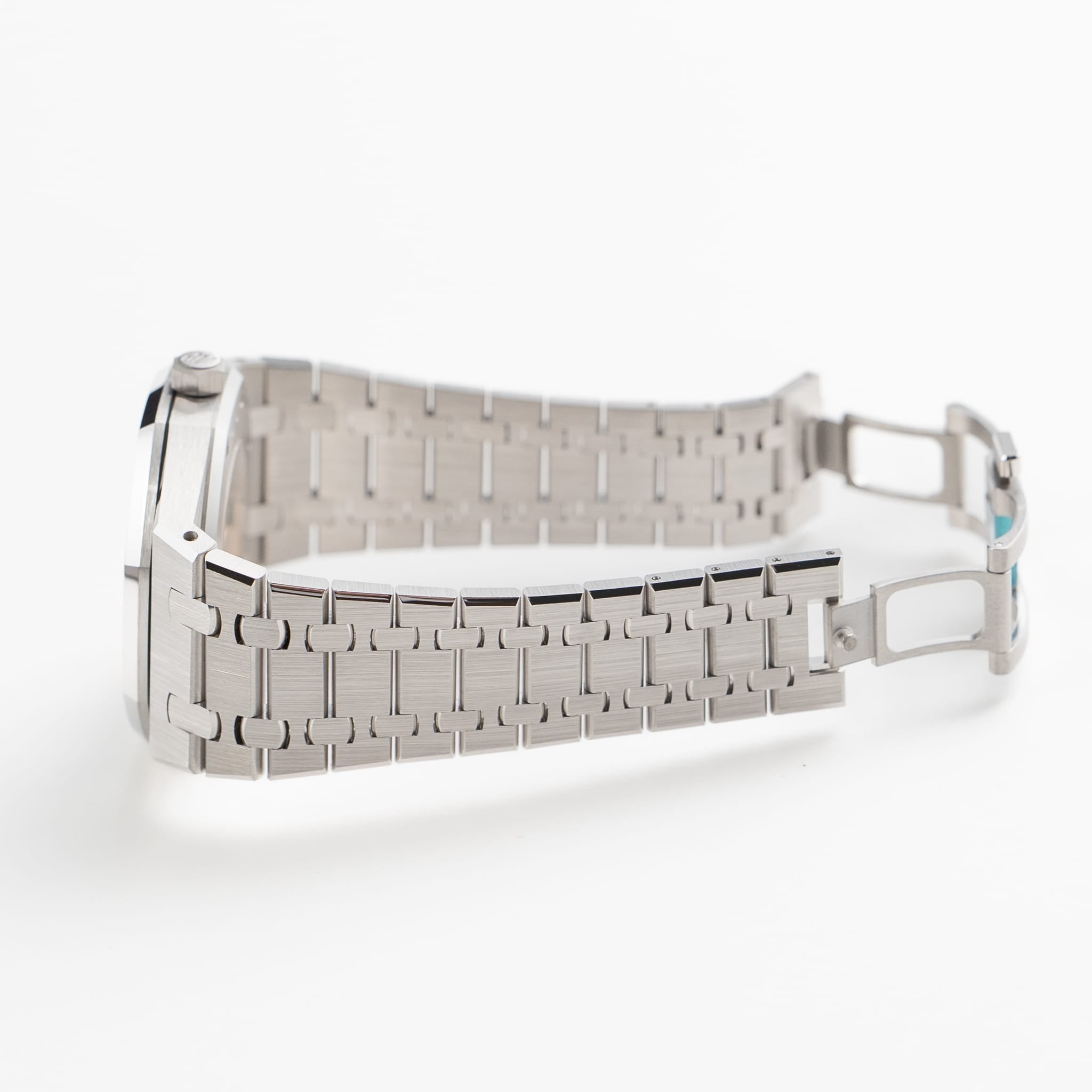 Umbraux A Vauban White Gold Rainbow Sapphires