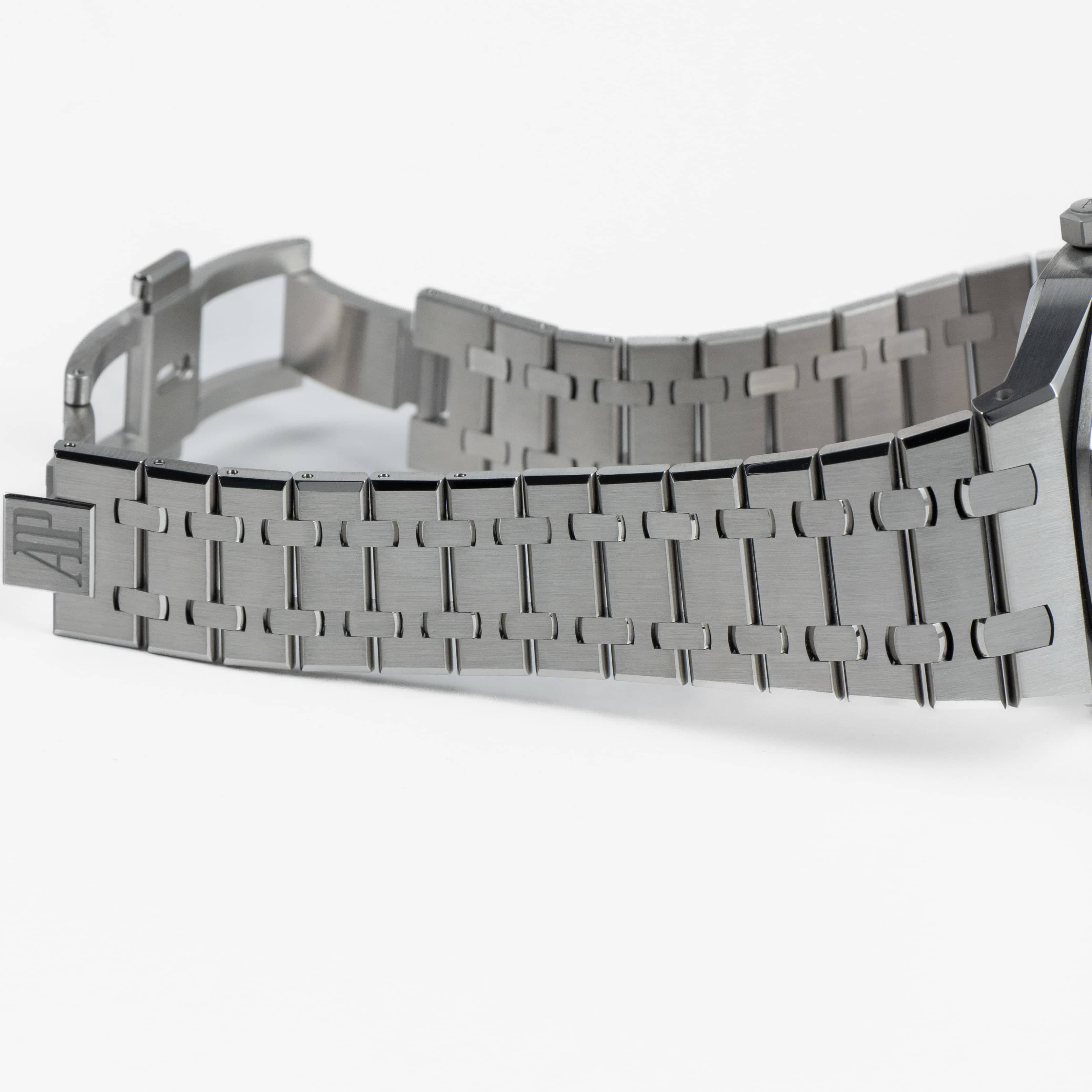 Umbraux A Vauban Stainless Steel Silver-Toned VIP