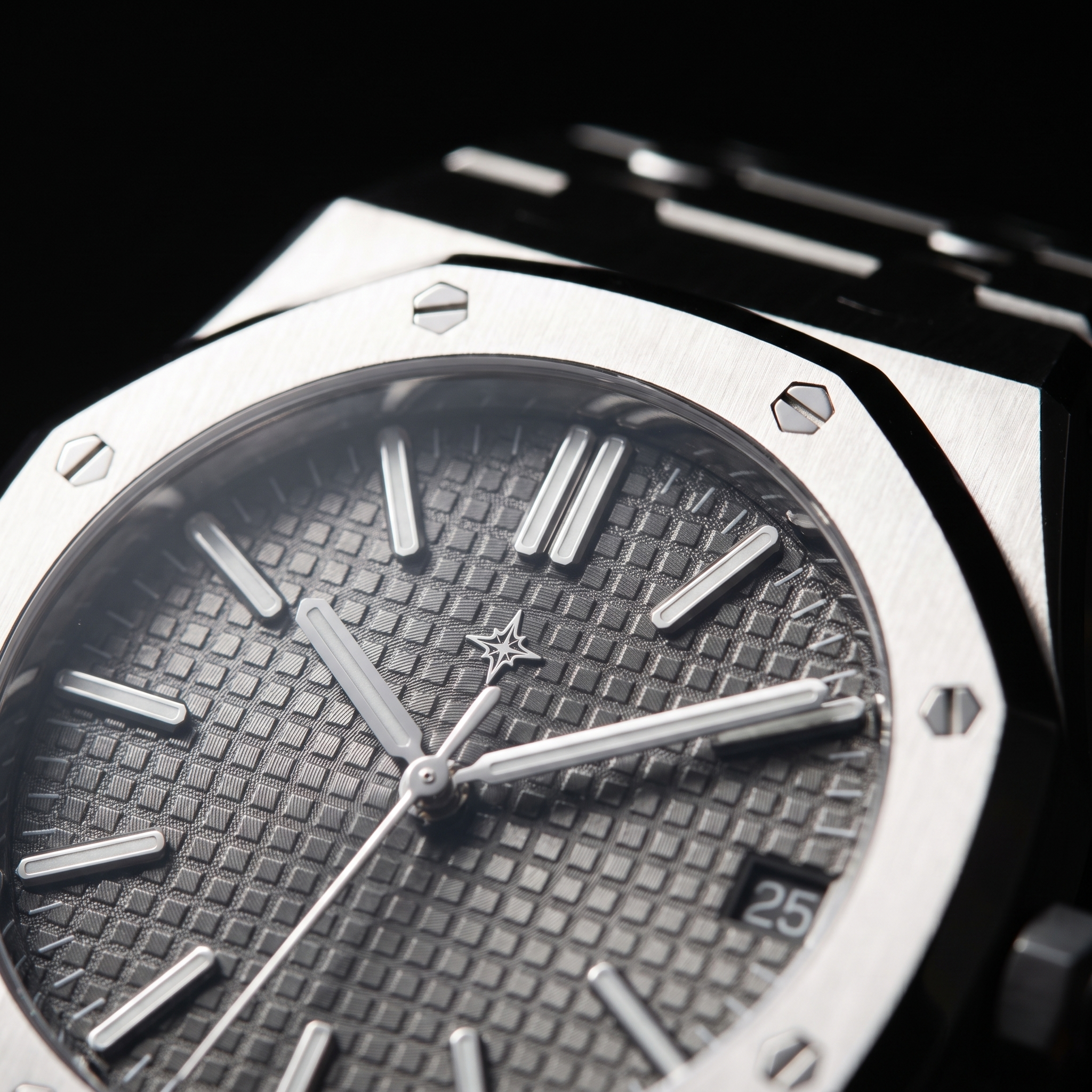 Umbraux Vauban Stainless Steel Grey dial detail
