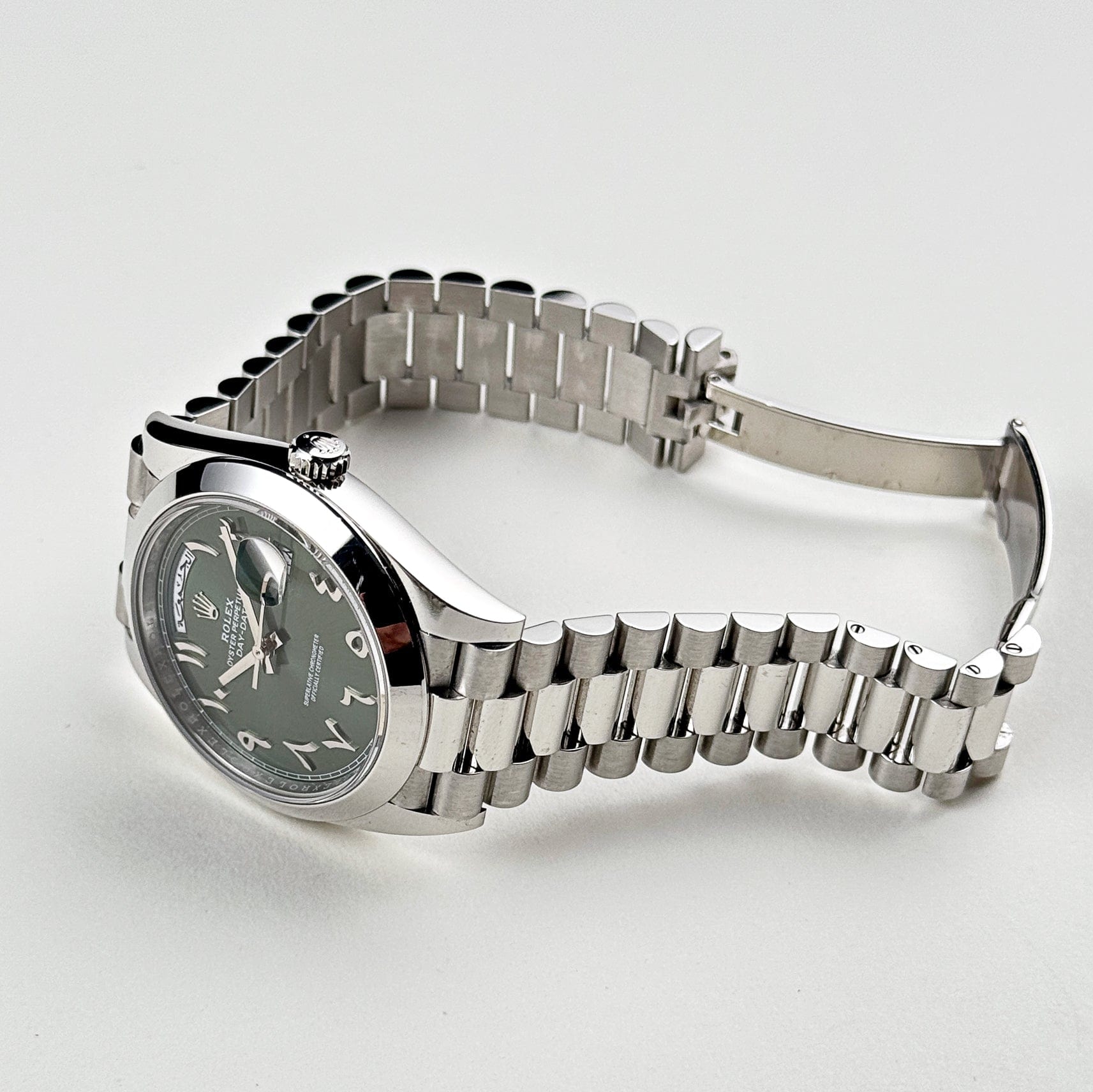 Umbraux Date 5101 40mm Platinum Olive Green