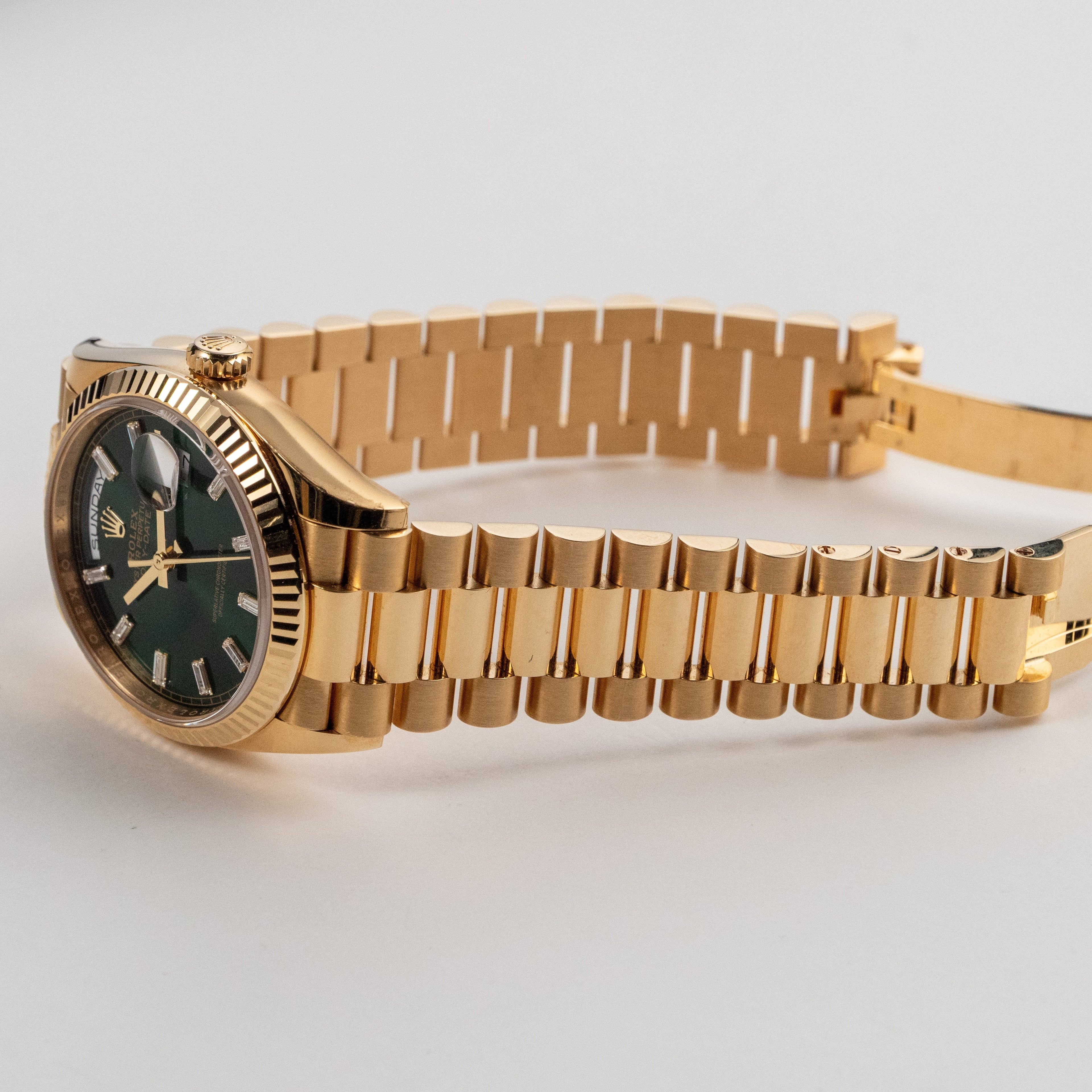 Umbraux Date 5105 36mm Yellow Gold Green
