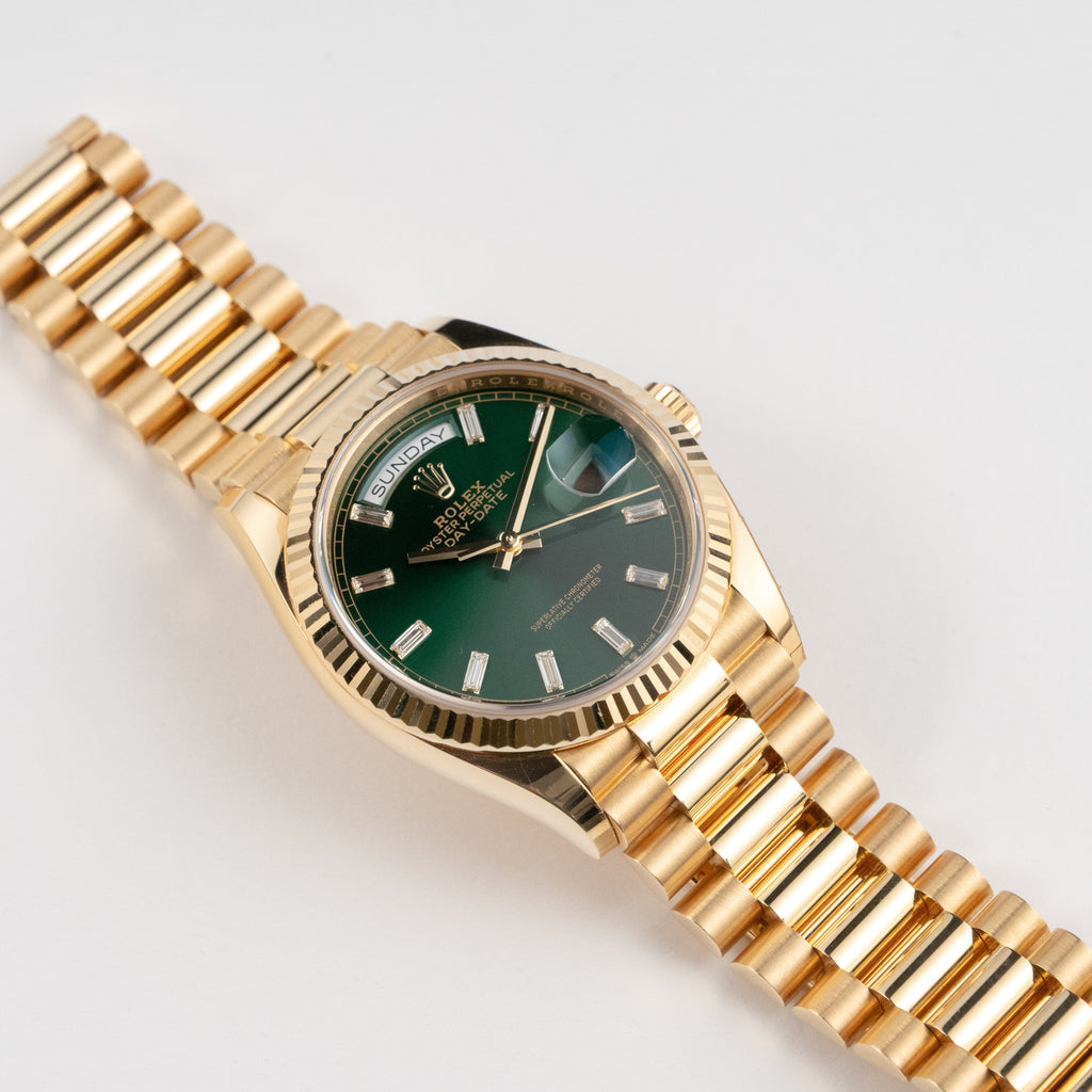 Umbraux Date 5105 36mm Yellow Gold Green