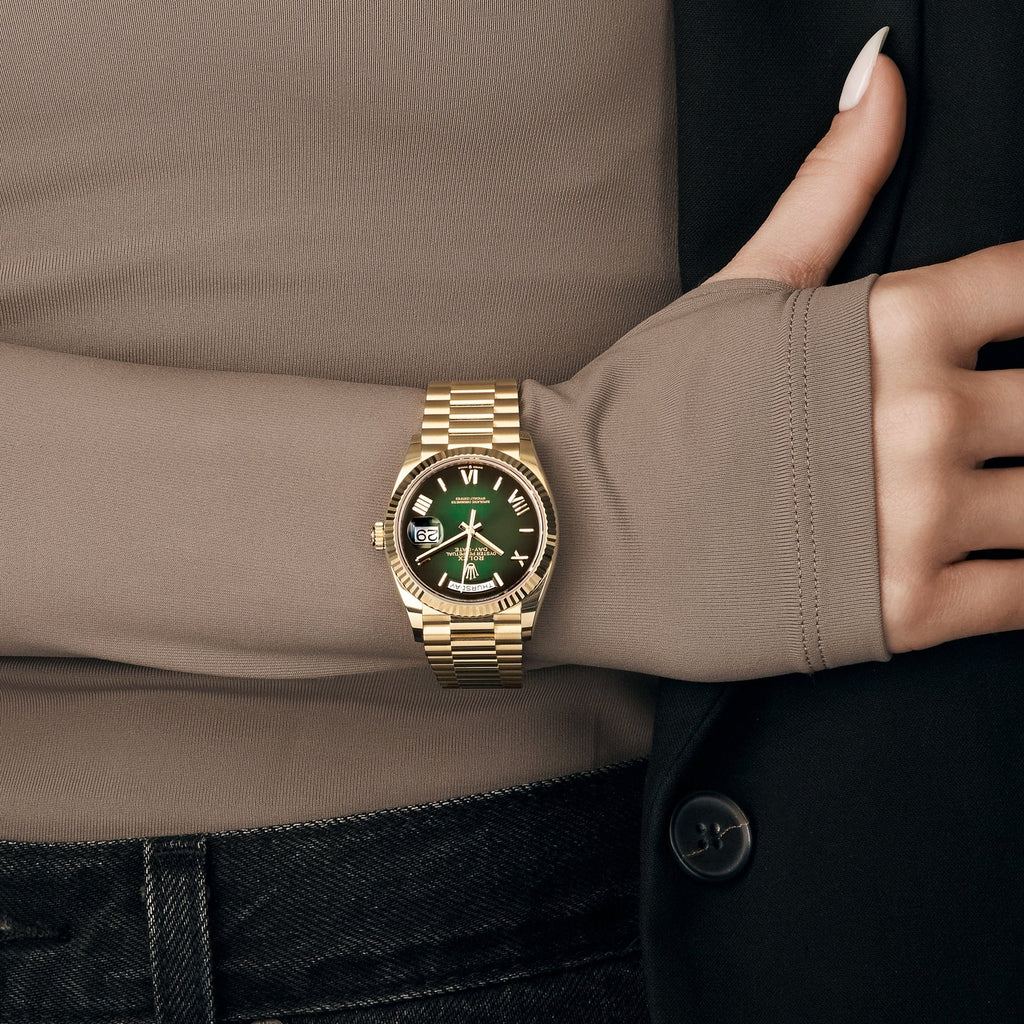 Umbraux Date 5105 36mm Yellow Gold Green Ombre