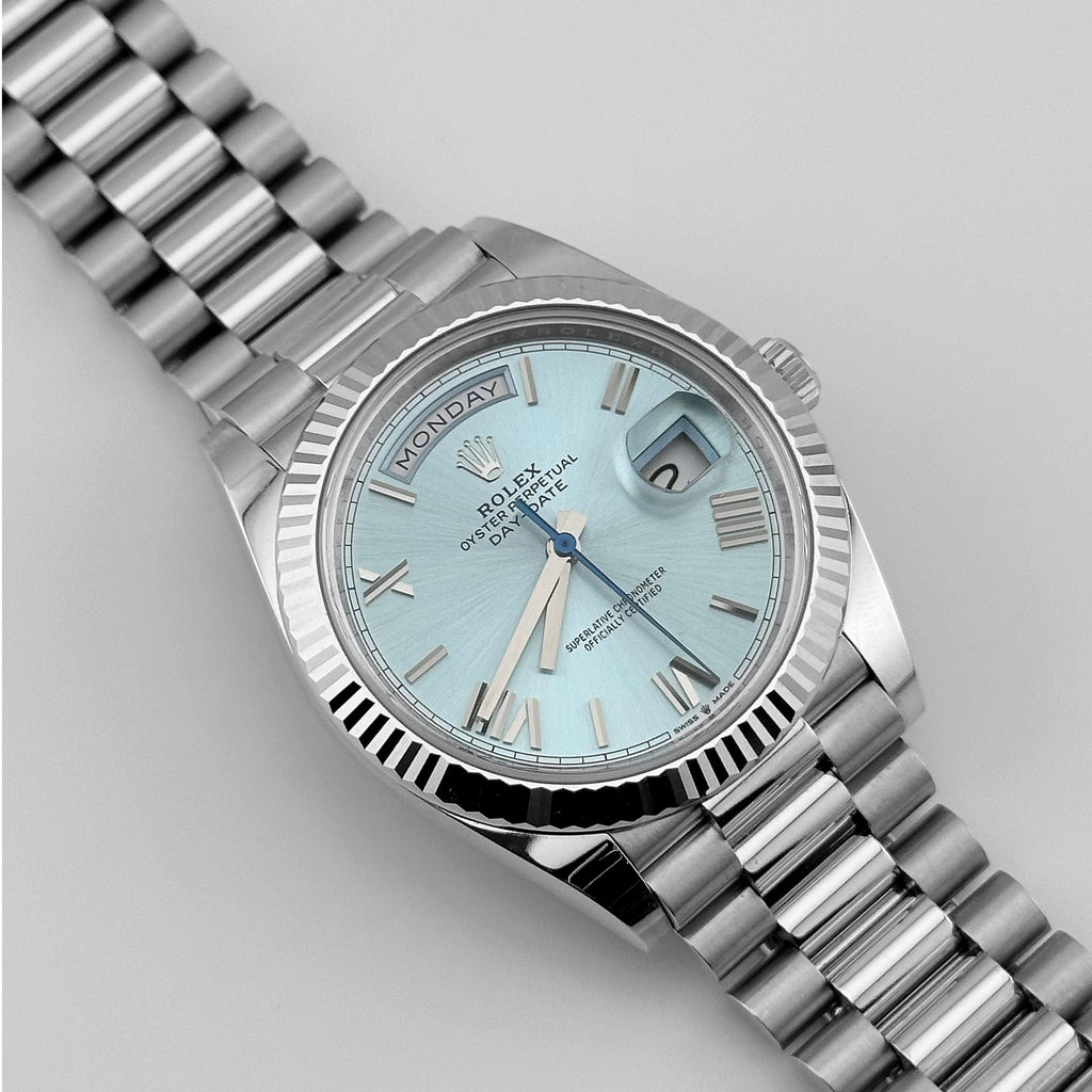 Umbraux Date 5104 40mm Platinum Ice Blue