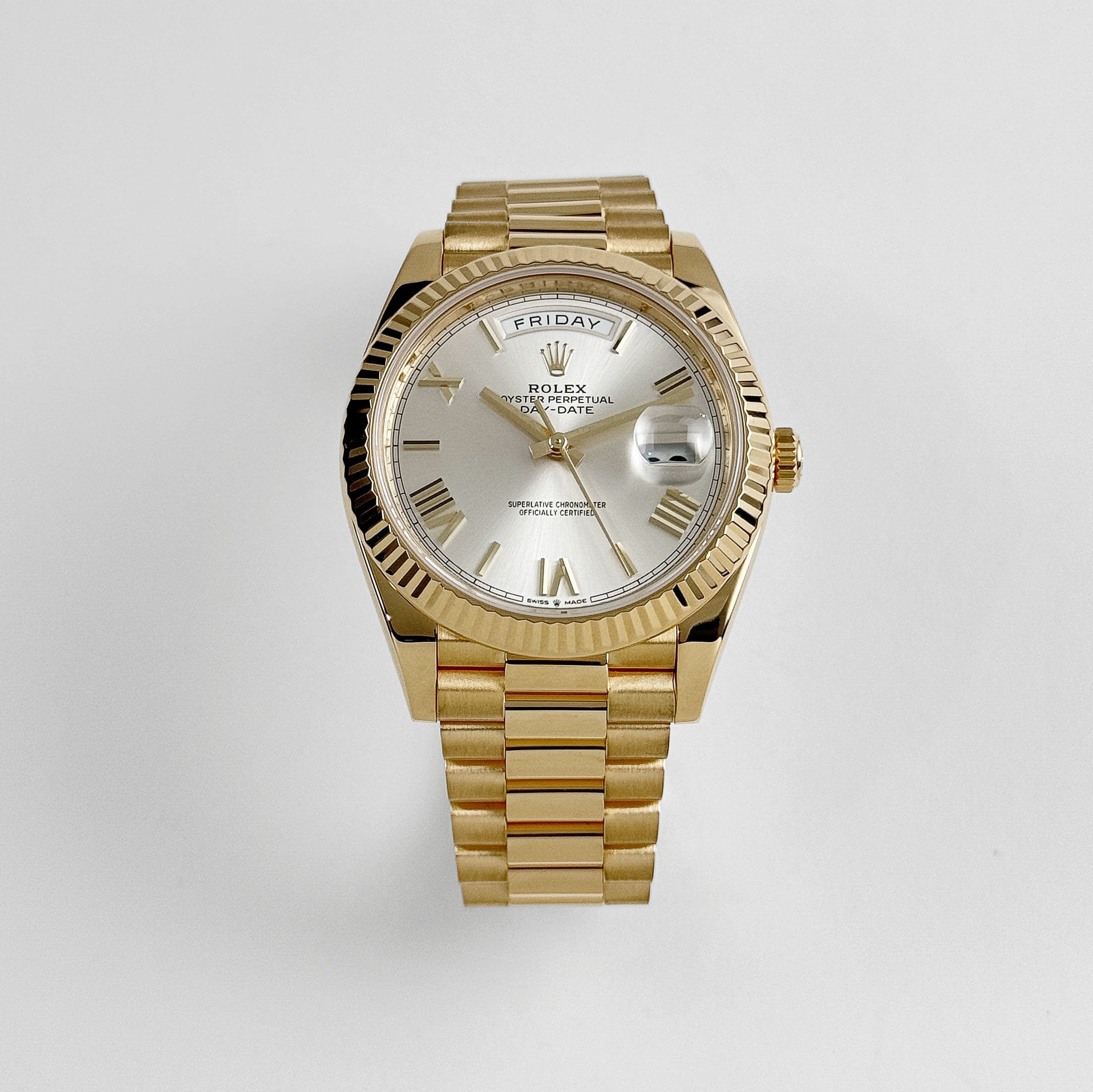 Umbraux Date 5105 40mm Yellow Gold Silver
