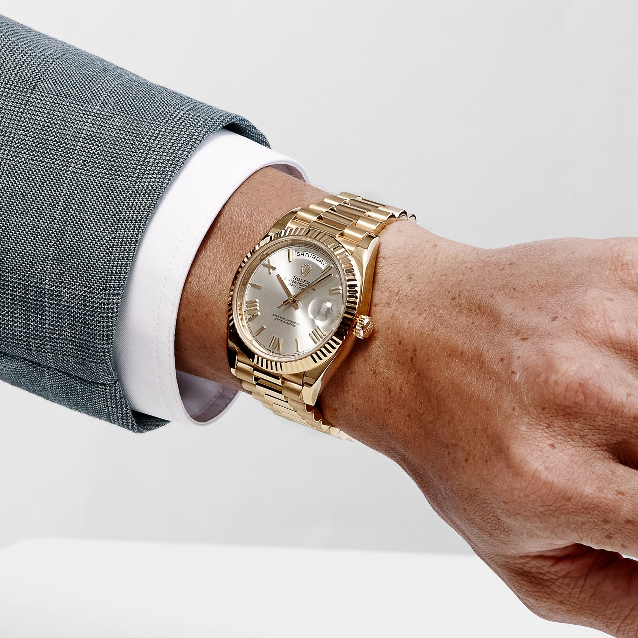 Umbraux Date 5105 40mm Yellow Gold Silver