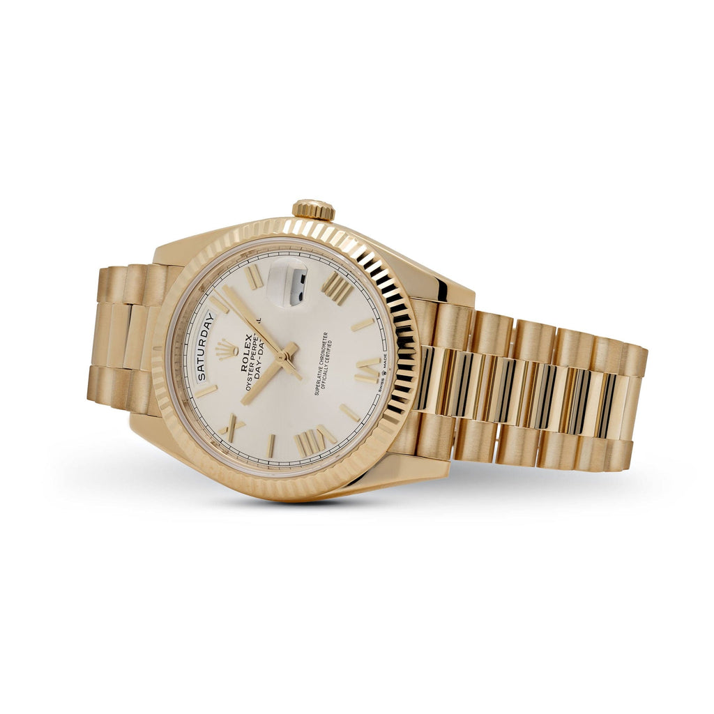Umbraux Date 5105 40mm Yellow Gold White